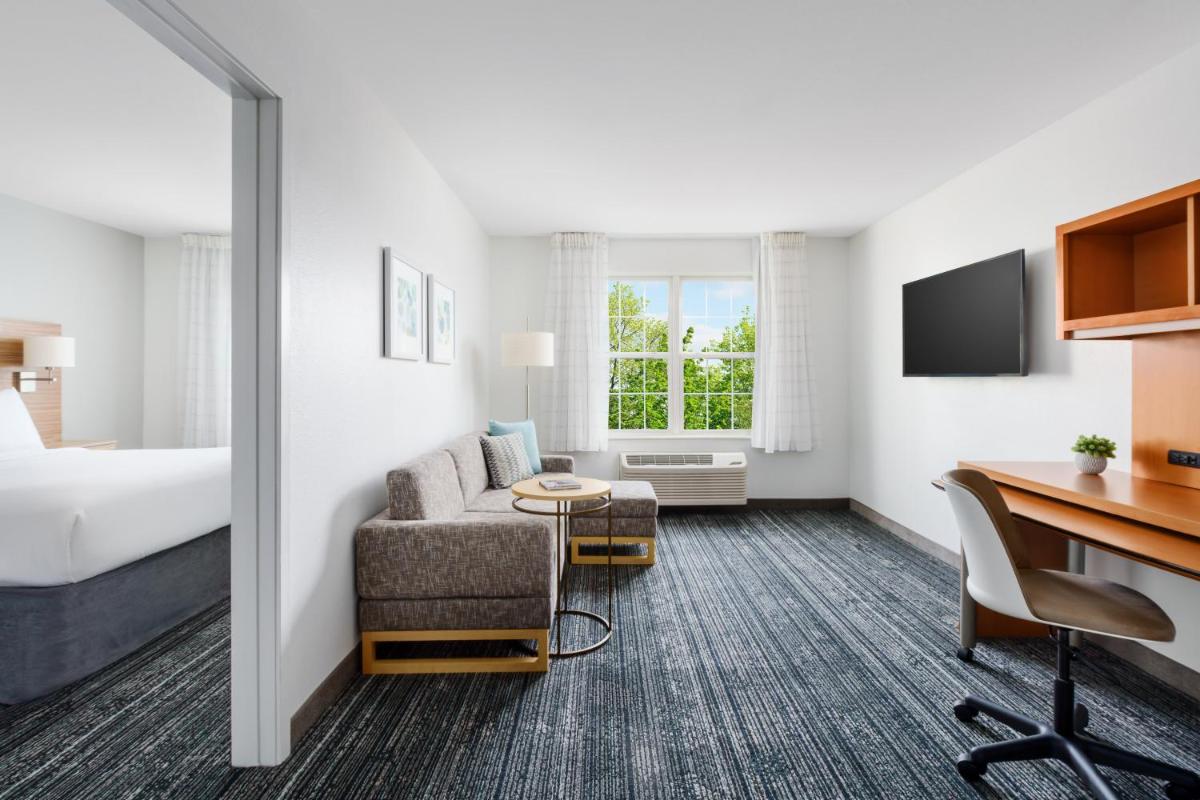 TownePlace Suites Manchester-Boston Regional Airport - Housity