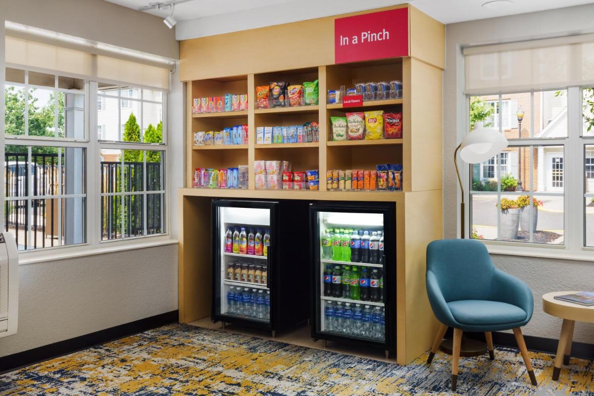 TownePlace Suites Philadelphia Horsham - Housity