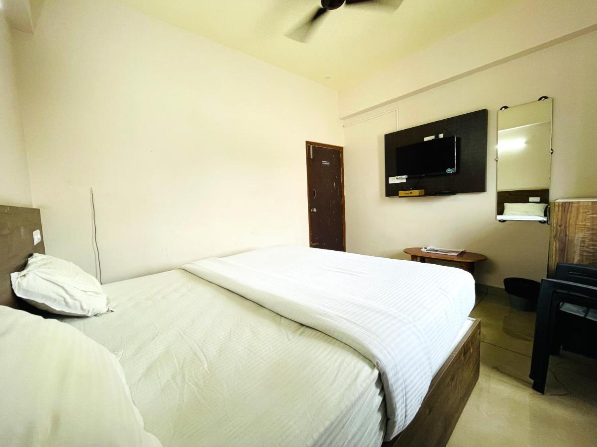STAYMAKER Parvathi Comforts - Housity