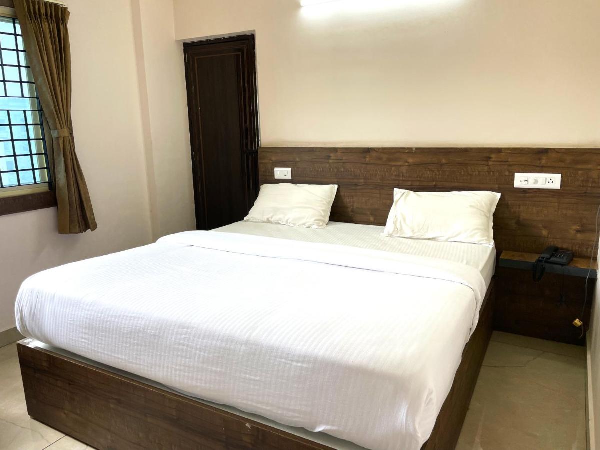 STAYMAKER Parvathi Comforts - Housity