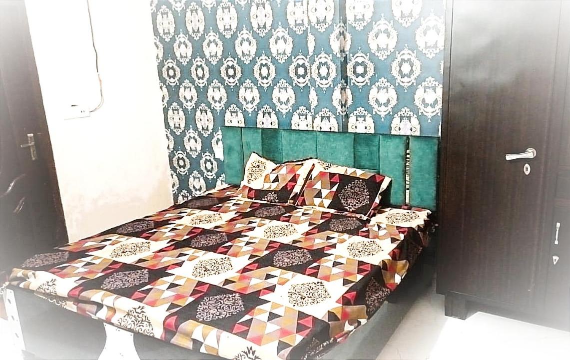 RCP Guest House -- LPU Law Gate - Housity