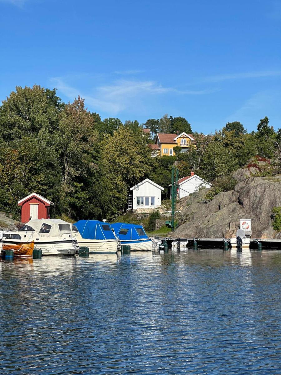 Cozy cottage close to idyllic archipelago with additional building if booked for more than 2 people - Housity