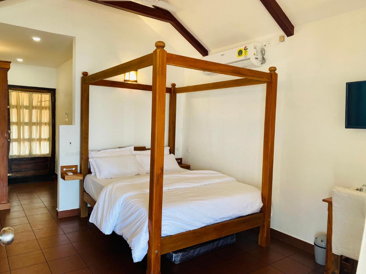 BLUE HERON RESORTS - Housity