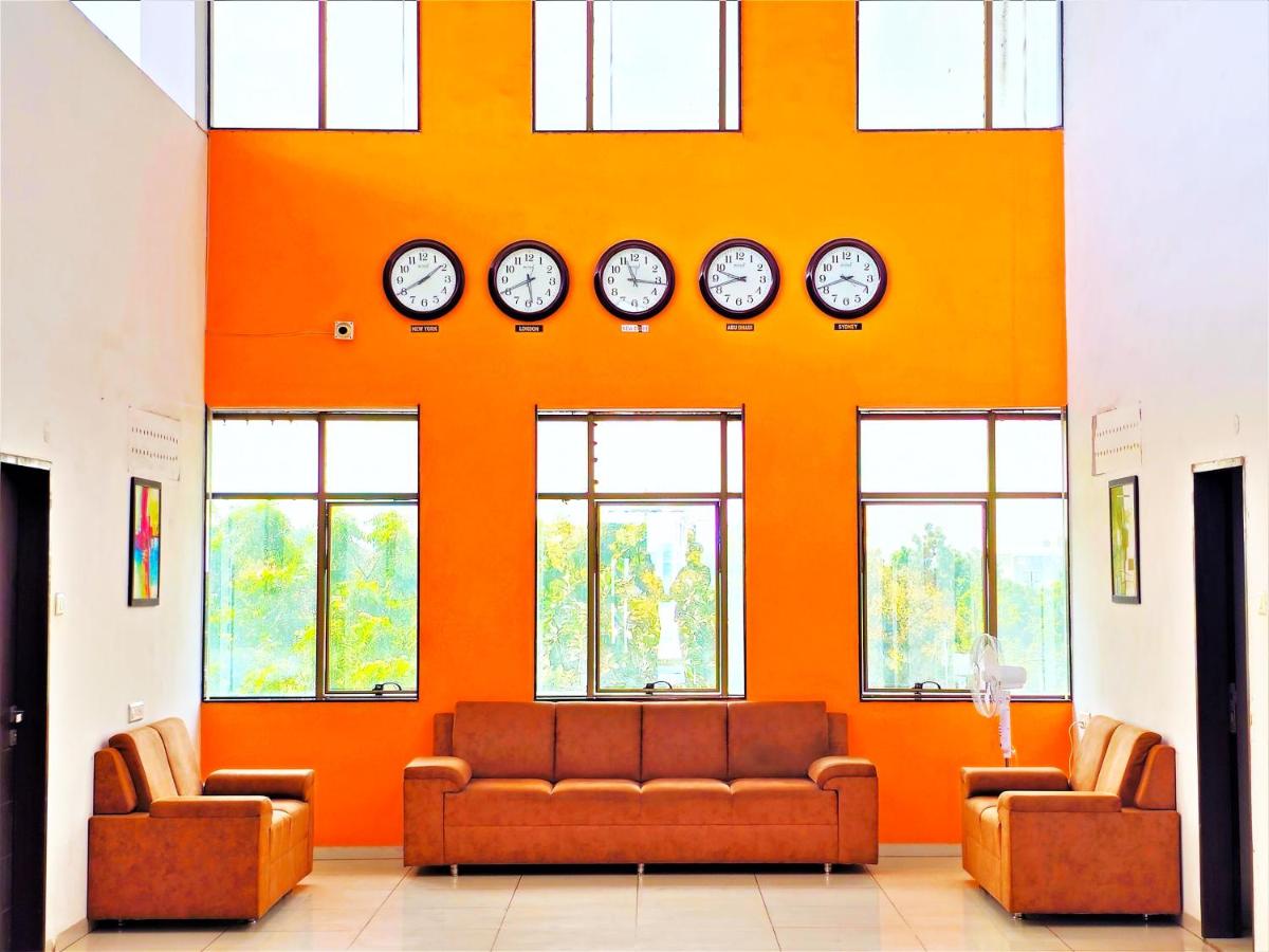 The Grand Rio - Housity