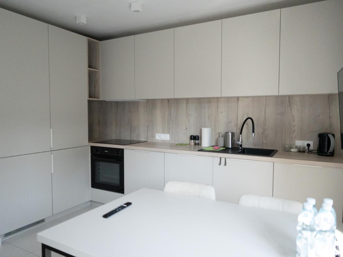 Brzeska 22 - Housity
