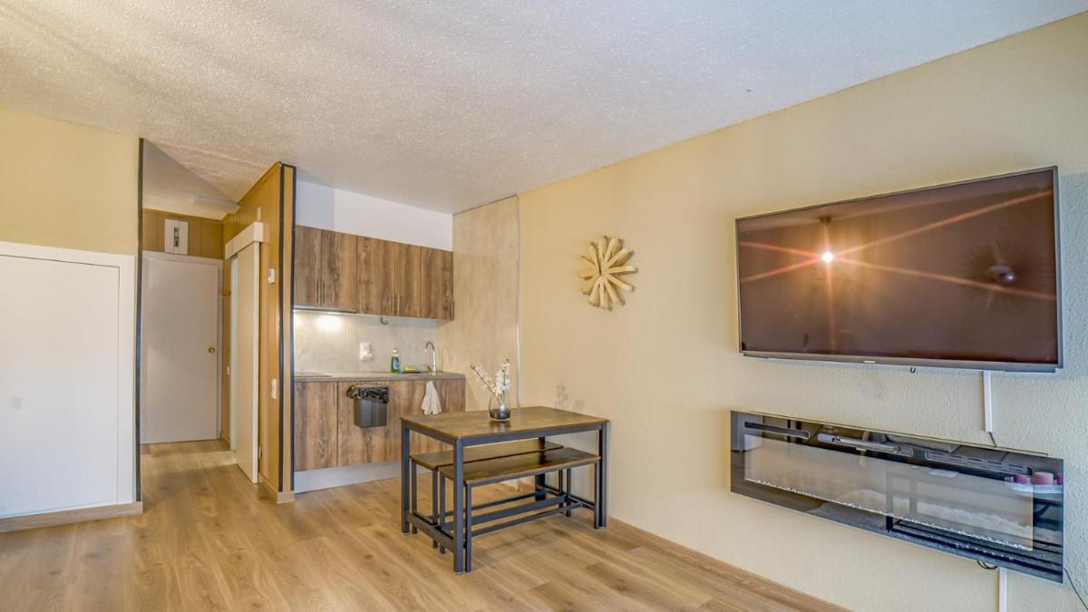 Studio Cosy au Pied des Pistes - Vacances au Ski LP103 - Housity