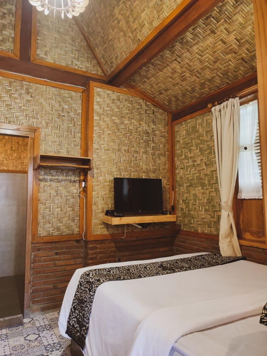 Andung Andung Villa and Resto - Housity