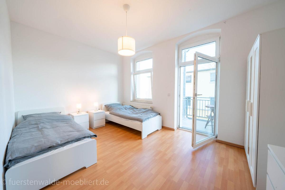 Apt Nikola 3 Zimmer Balkon 72qm Waschtrockner TV Vollausstattung zentral - Housity