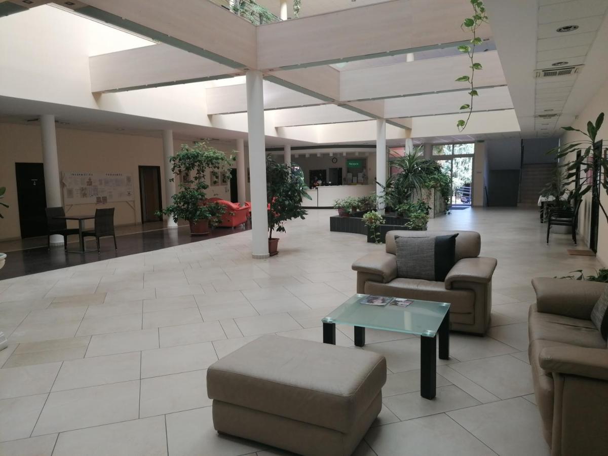 Gesztenyeliget Apartmanház - Housity