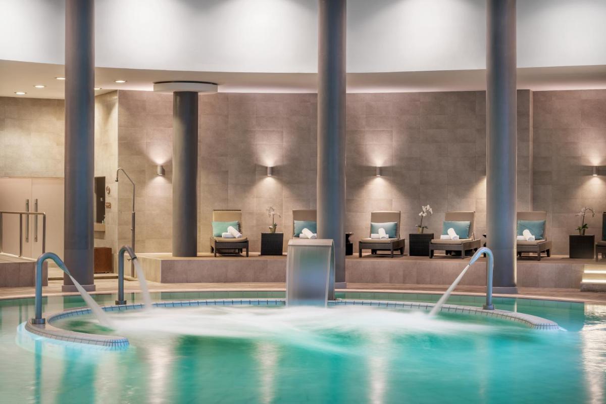 A piscina em ou perto de Palácio Estoril Hotel, Golf & Wellness