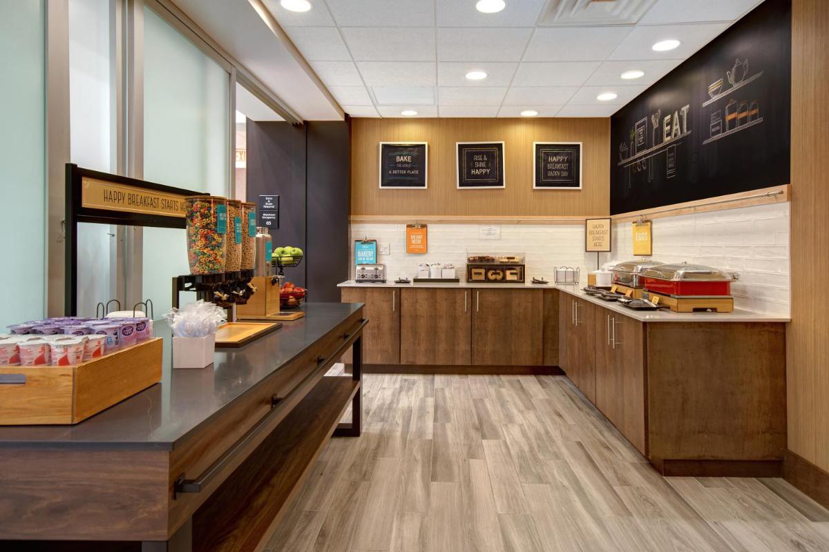 Hampton Inn & Suites Yonkers - Housity