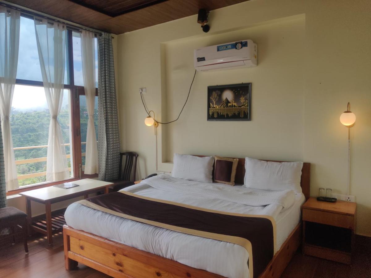 dobaati by lake & woods - Housity