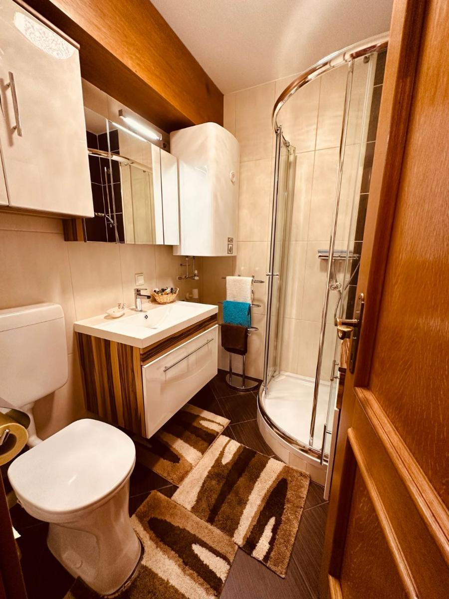 Almblick in ruhiger Lage - Housity