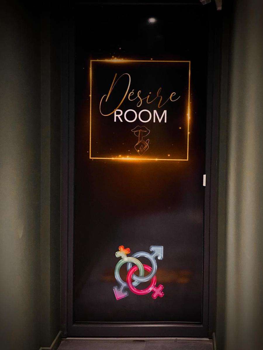 Loveroom avec jacuzzi 01 - Housity
