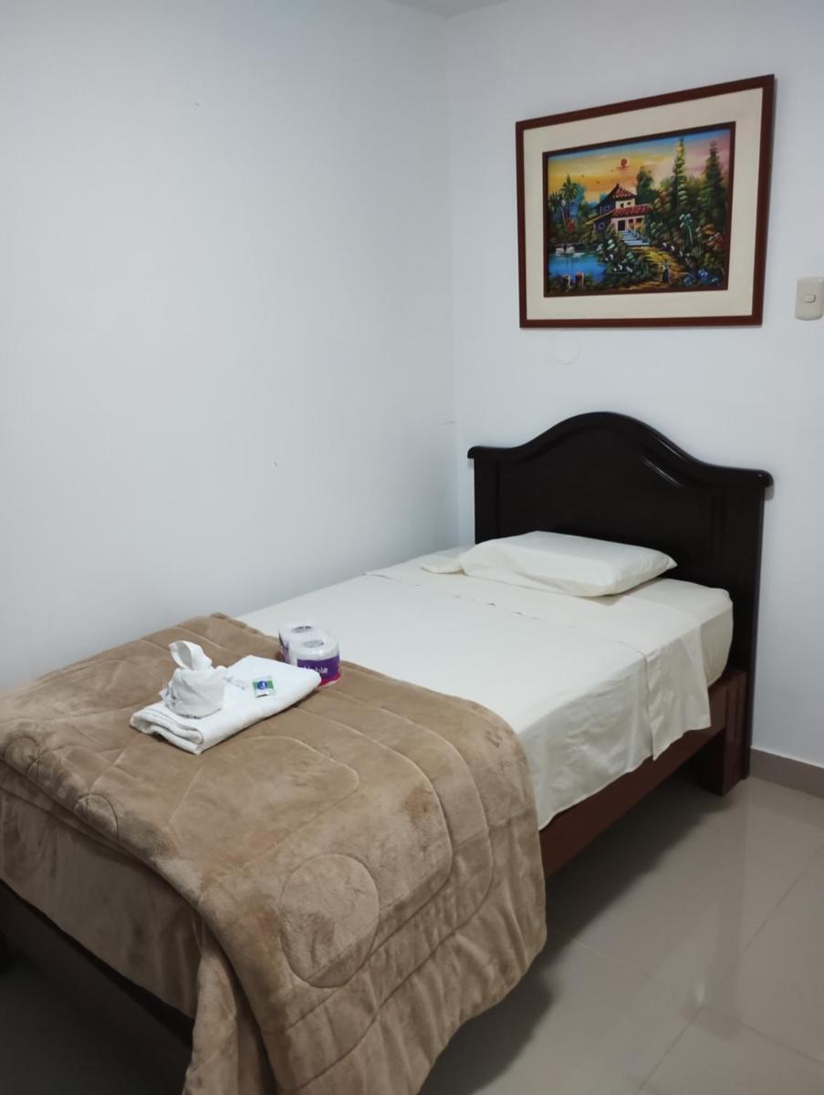 HOTEL IMPERIAL - Housity