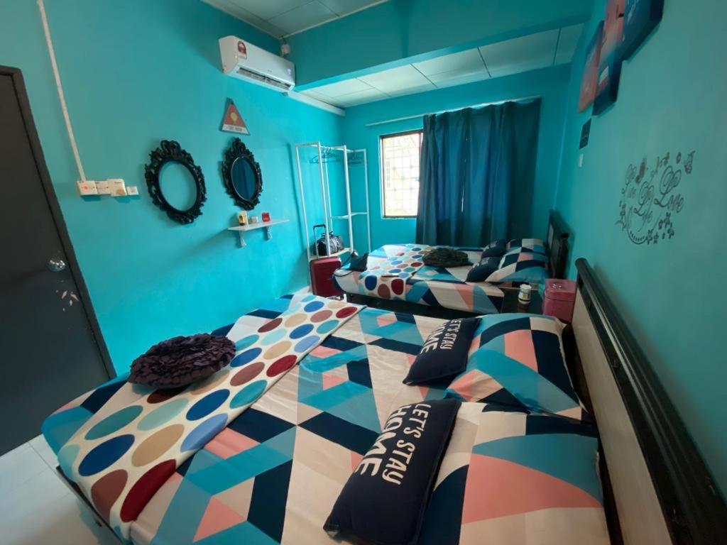 Suhana HomeStay Semporna - Cozy Home - Housity