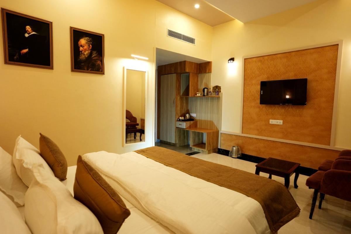 Suitetrails - HOTEL SANDHUZ RESIDENCY