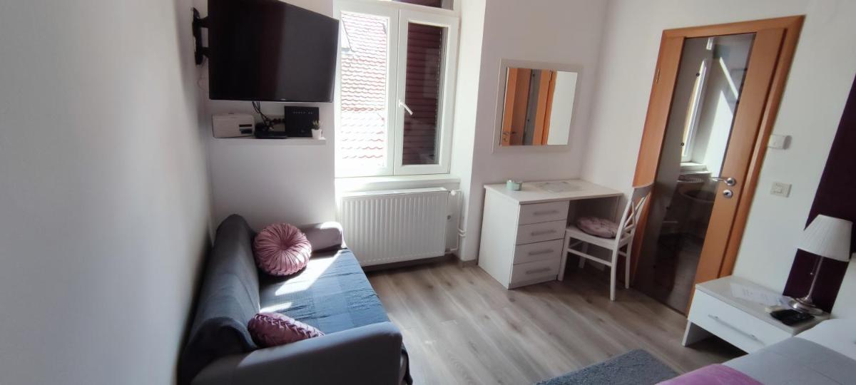 Studio Midtown - Housity