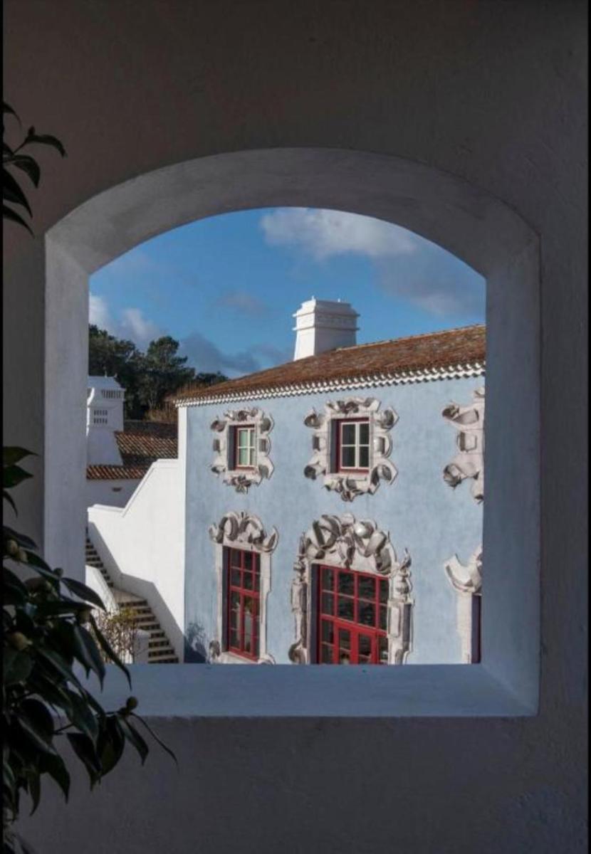 O edifício onde o hotel está situado