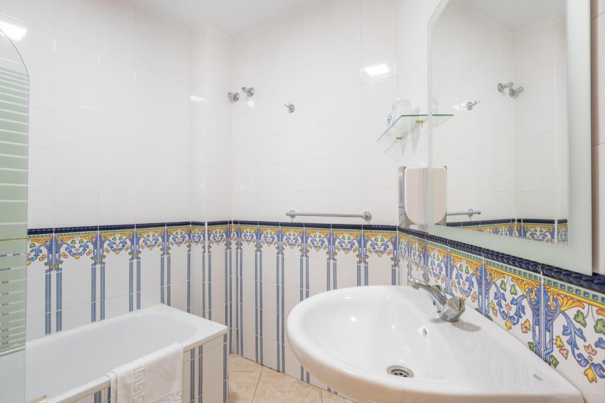 Apartahotel Playamaro by Dorobe - Housity