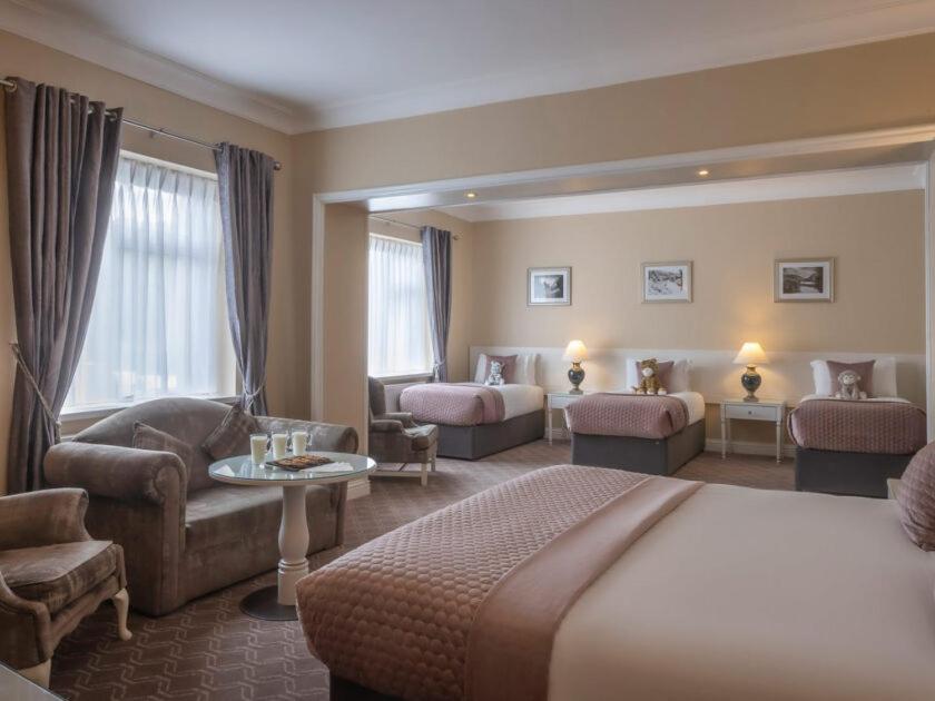 The Glenview Hotel & Leisure Club - Housity