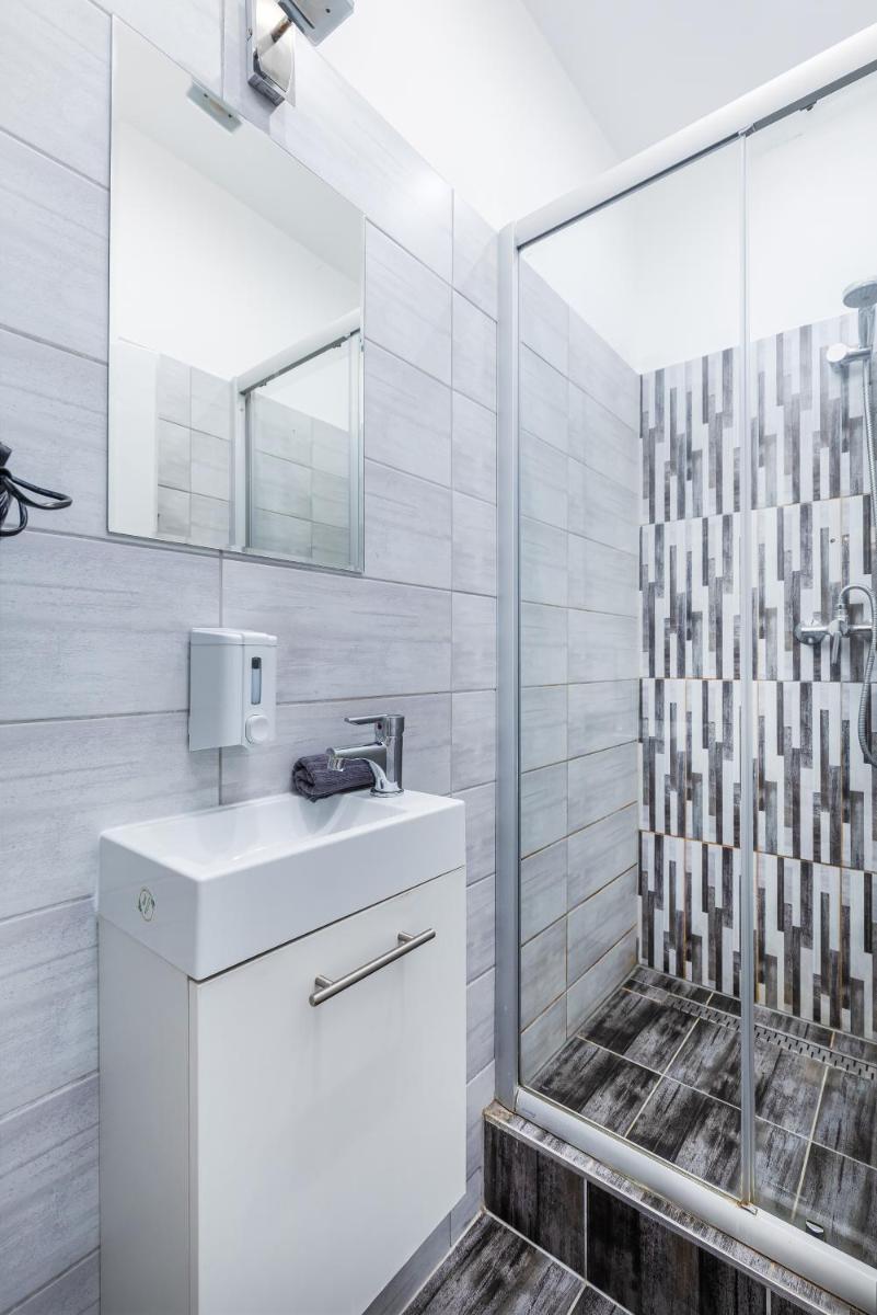 Real Apartments Lovag - Housity