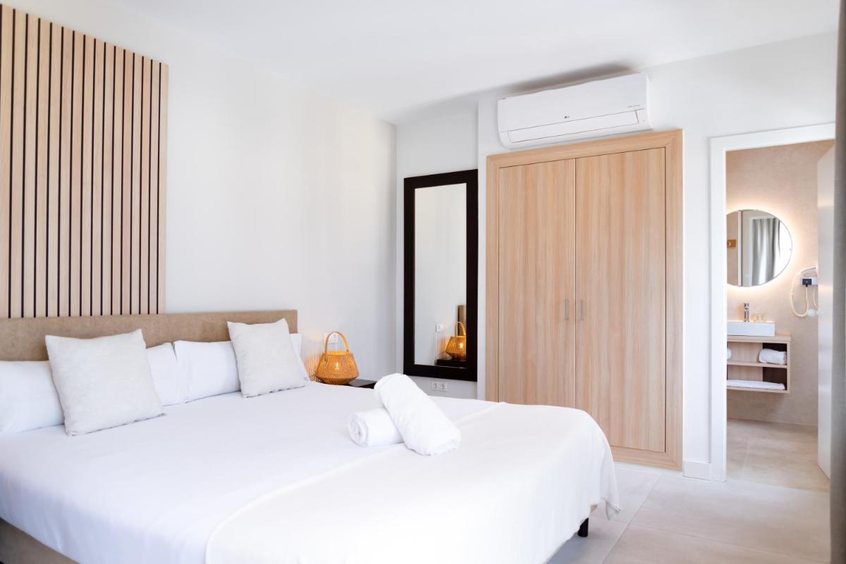 Cama o camas de una habitación en Portomar Apartments - 4-Star Superior Hotel