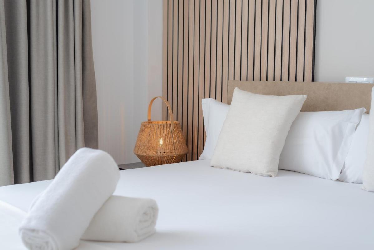 Cama o camas de una habitación en Portomar Apartments - 4-Star Superior Hotel