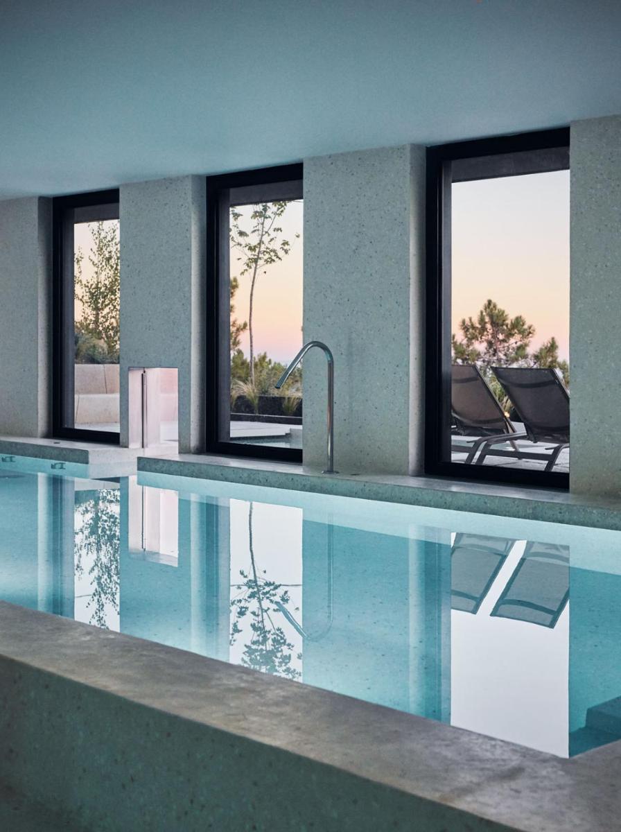 A piscina em ou perto de Casa de São Lourenço - Burel Panorama Hotel - member of Design Hotels