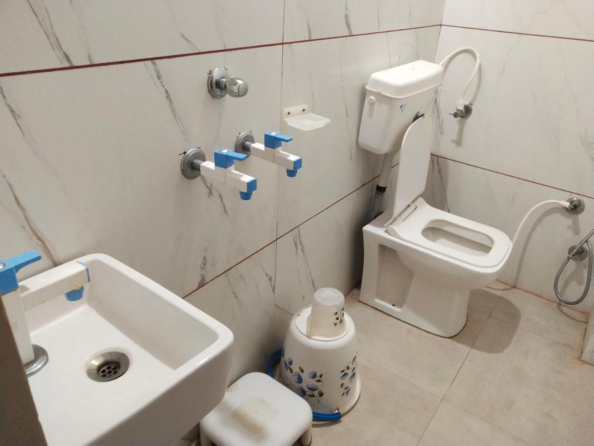 Hotel Shree Ram Nivas - Housity