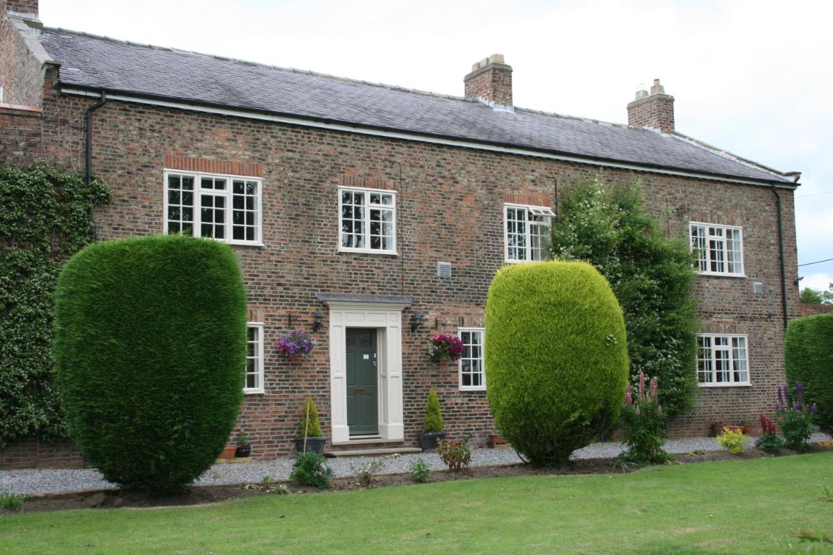 The Manor Guest House - Housity
