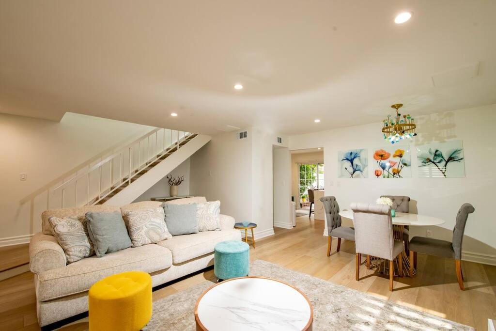Brand New Remodeled 3 Bedroom Home in Reseda - Housity