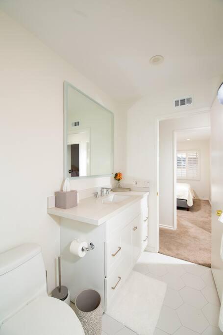 Brand New Remodeled 3 Bedroom Home in Reseda - Housity