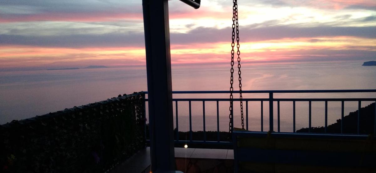 Villa Luiza Piqeras - Housity