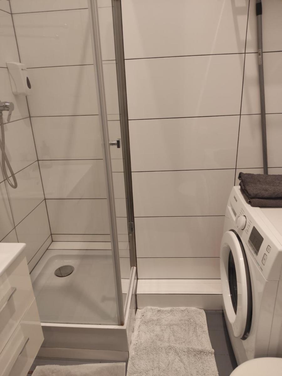 Kawalerka w centrum Leszna. - Housity