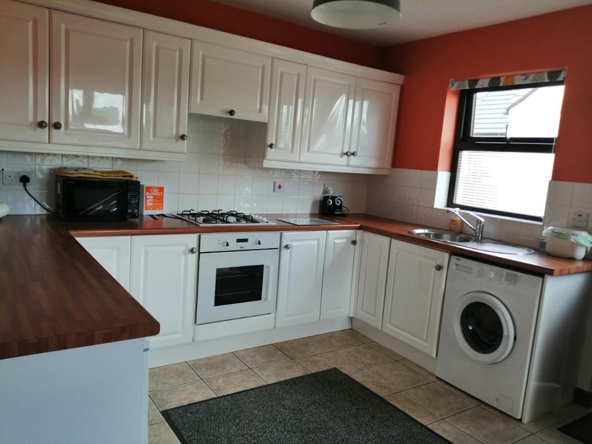 Lynn's Lodge - Housity