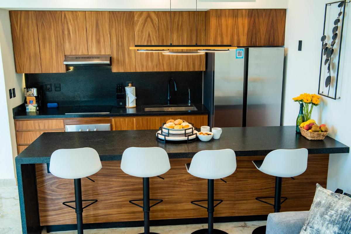 Maya Villa Condo Hotel and Beachclub - Housity