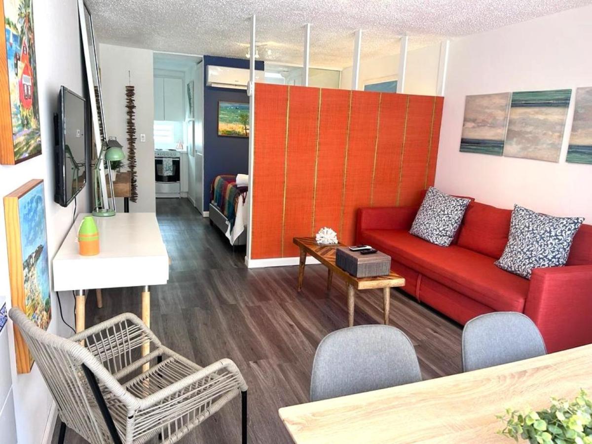 KASA Galicia by the Sea - Cabana Studio Apt for 2 BEACHFRONT CONDO POOL - Housity