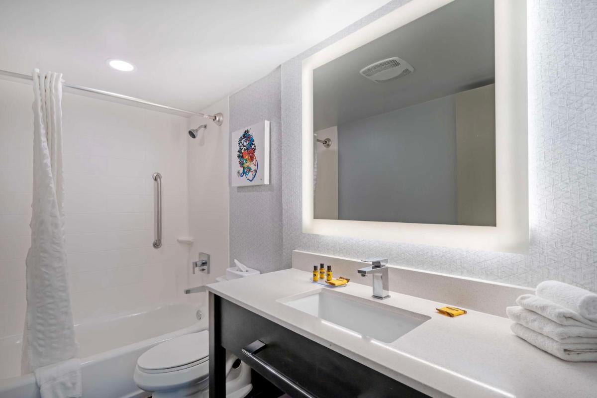 Best Western Plus Daytona Inn Seabreeze - Hizvo