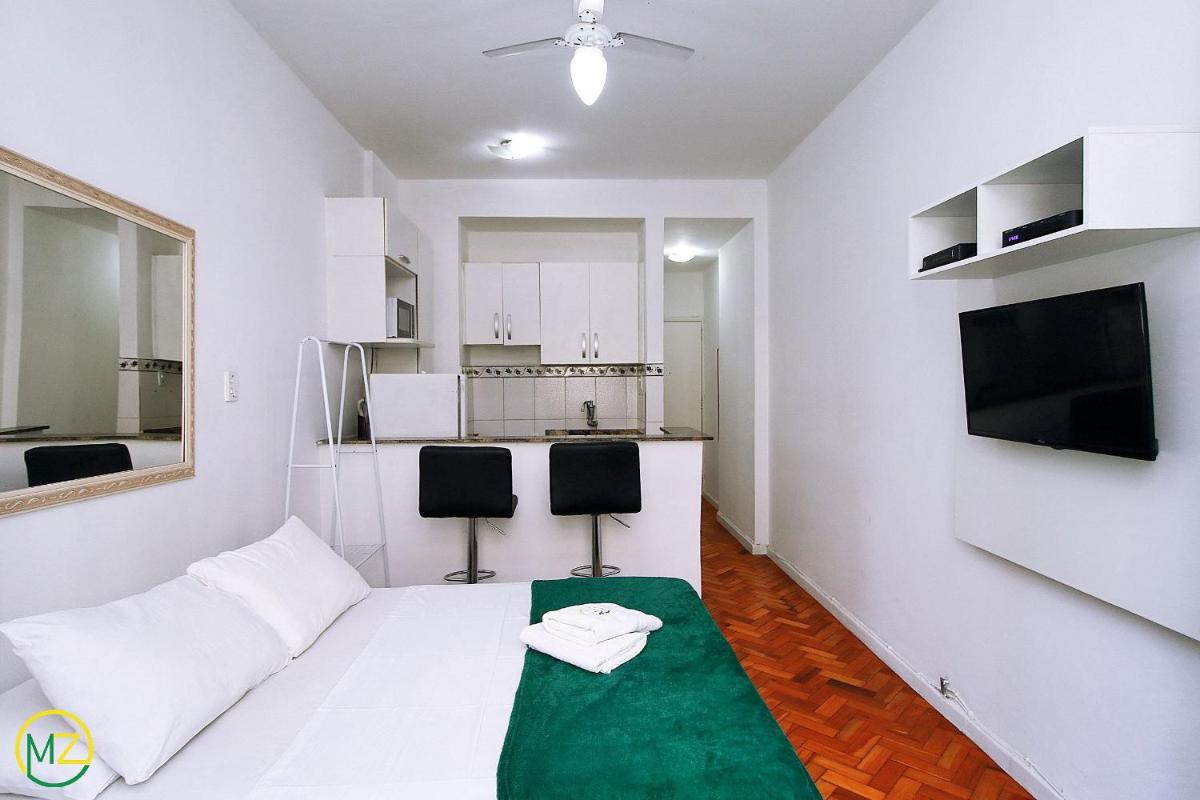 Studio muito economico p/ 3 pessoas em Copacabana - Housity