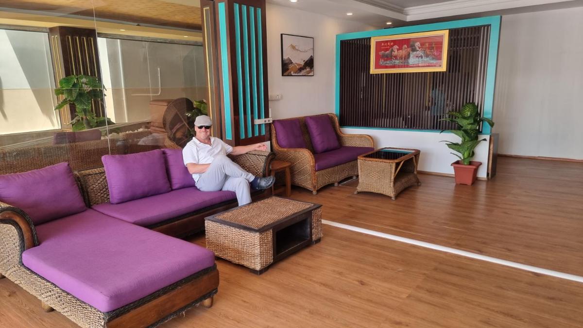 Sereneburi Patong Residence - Housity