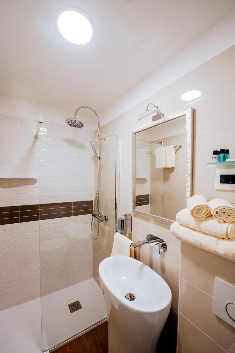 Suites One - Hizvo