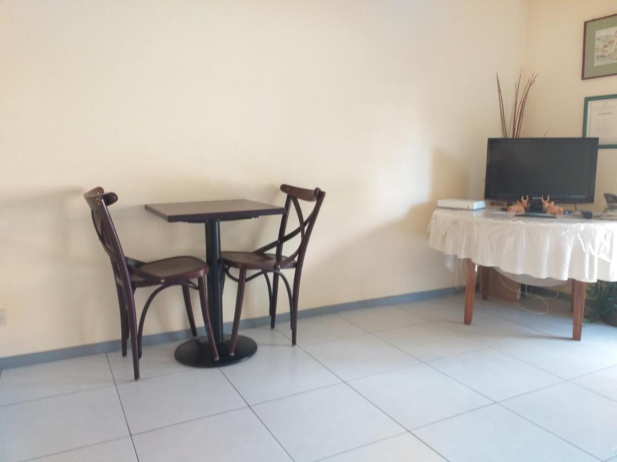 Bordeaux Guest House - Hizvo