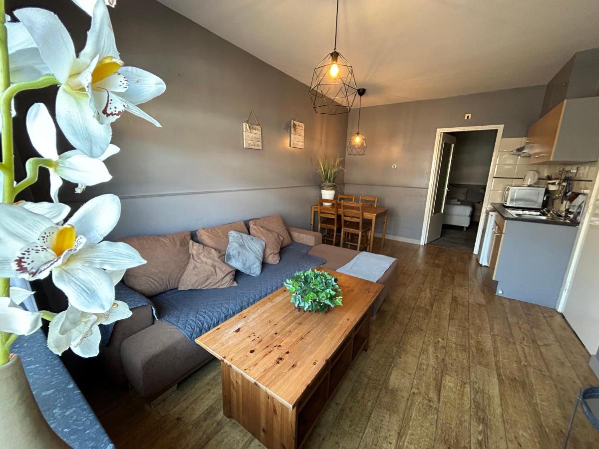 Hotel Velsen - Housity