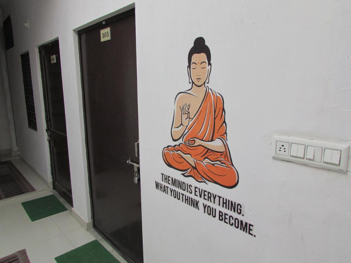 Ashish Guest House, Goverdhan Vilas - Housity