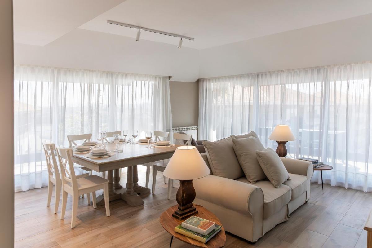 Apartamentos Plaza Center - Housity