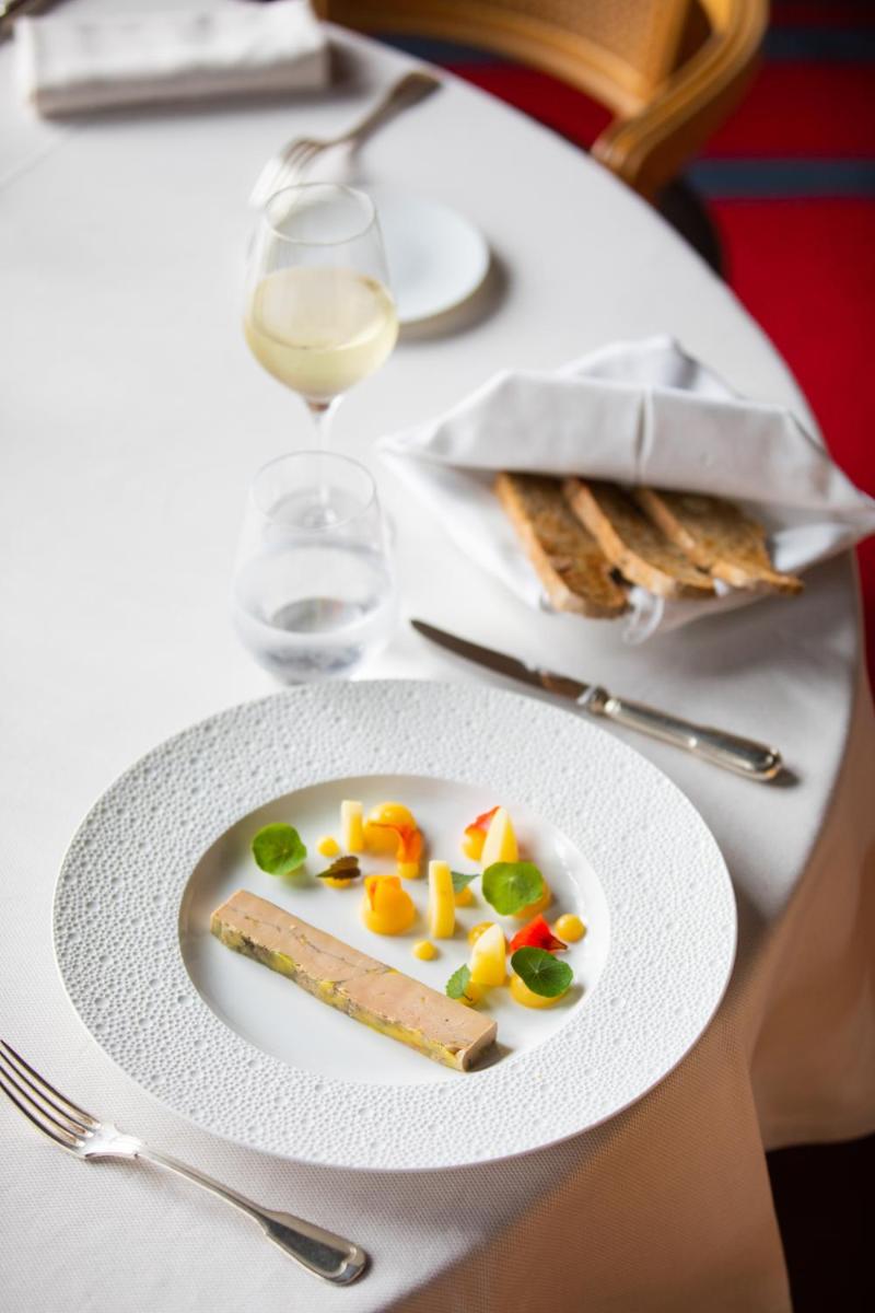 Nourriture dans l'hôtel ou à proximité