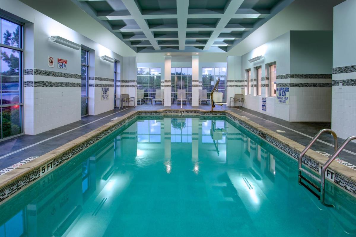 Hampton Inn & Suites Columbia/Southeast-Fort Jackson - Housity