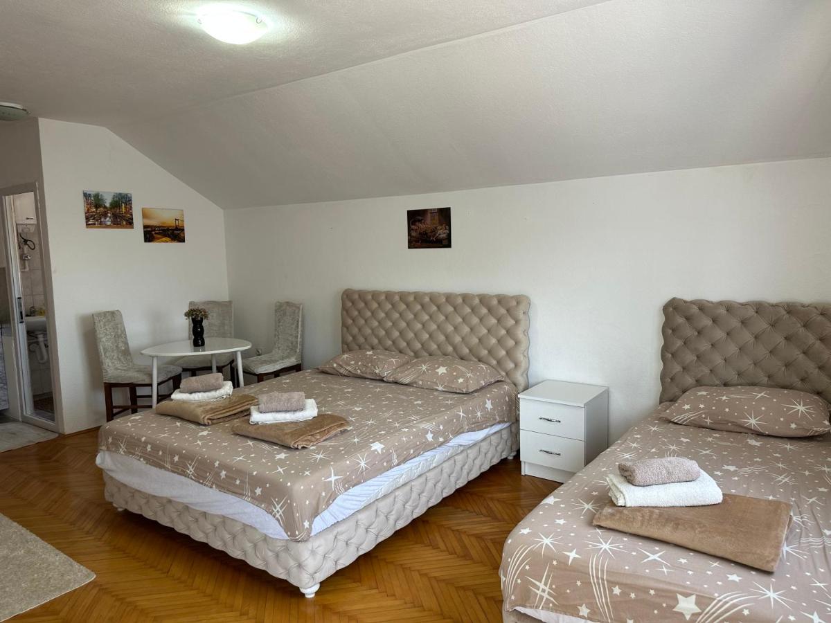 Hostel Gray - Housity