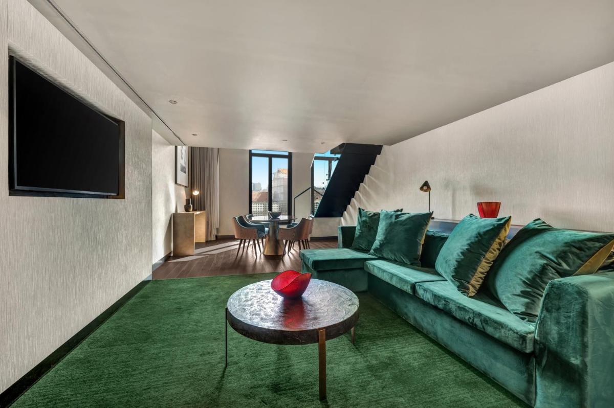 Uma área de estar em Hilton Porto Gaia
